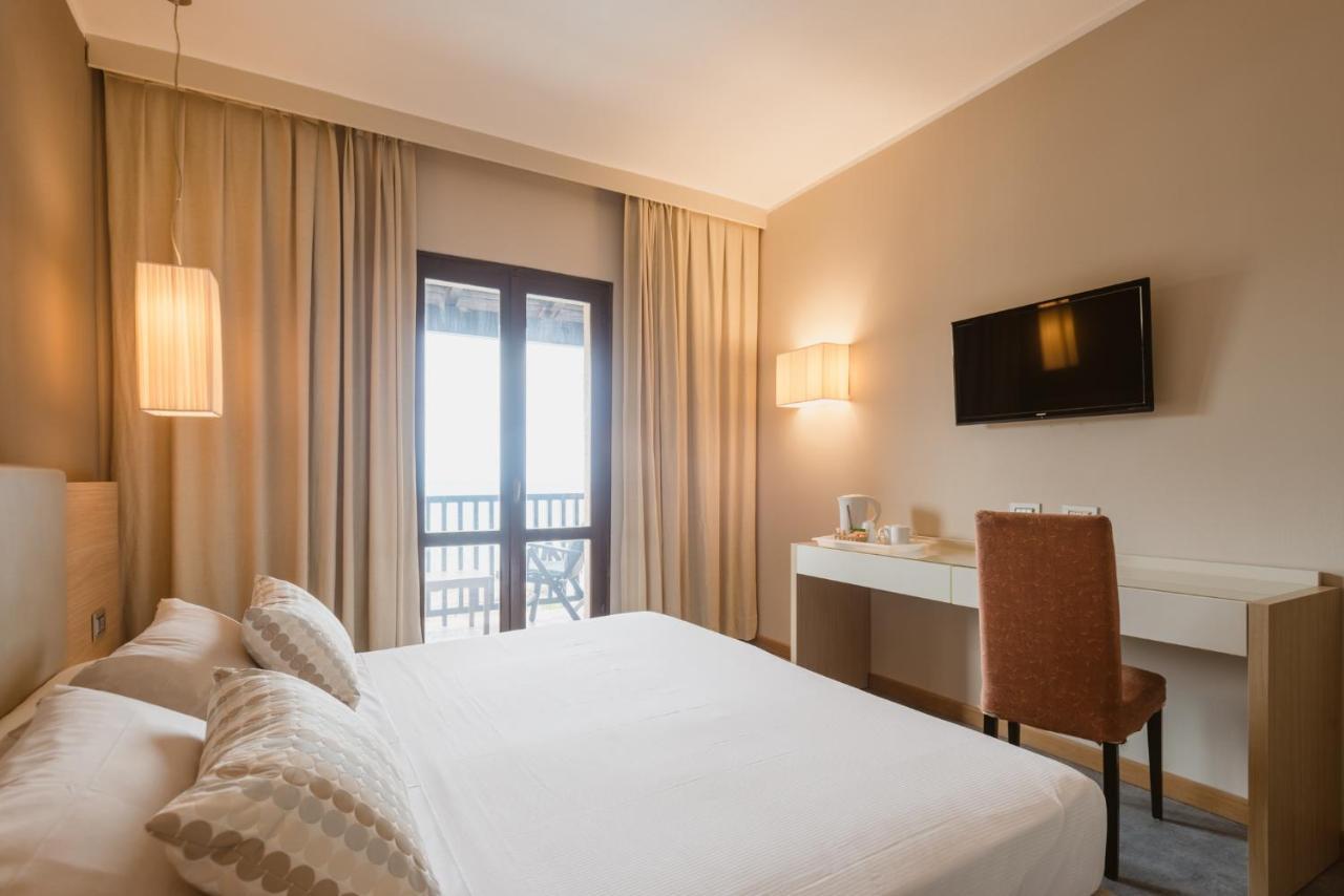 Hotel Calabona Альгеро Екстер'єр фото